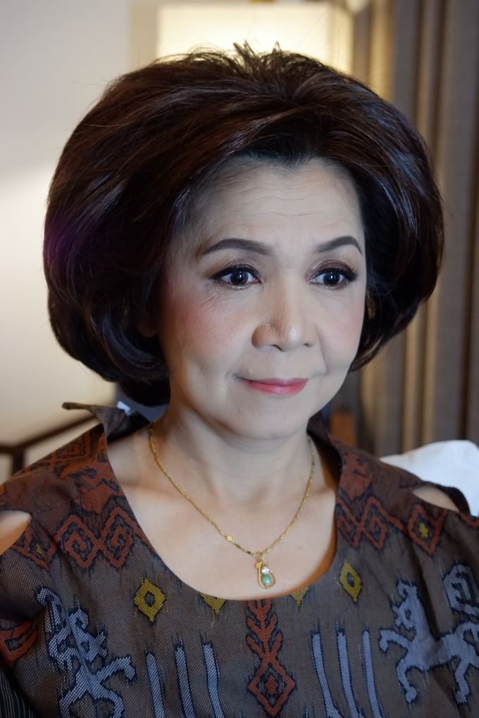 Moms Makeup & Hairdo by Nike Makeup & Hairdo - 011 Moms Makeup & Hairdo by Nike Makeup & Hairdo - 011