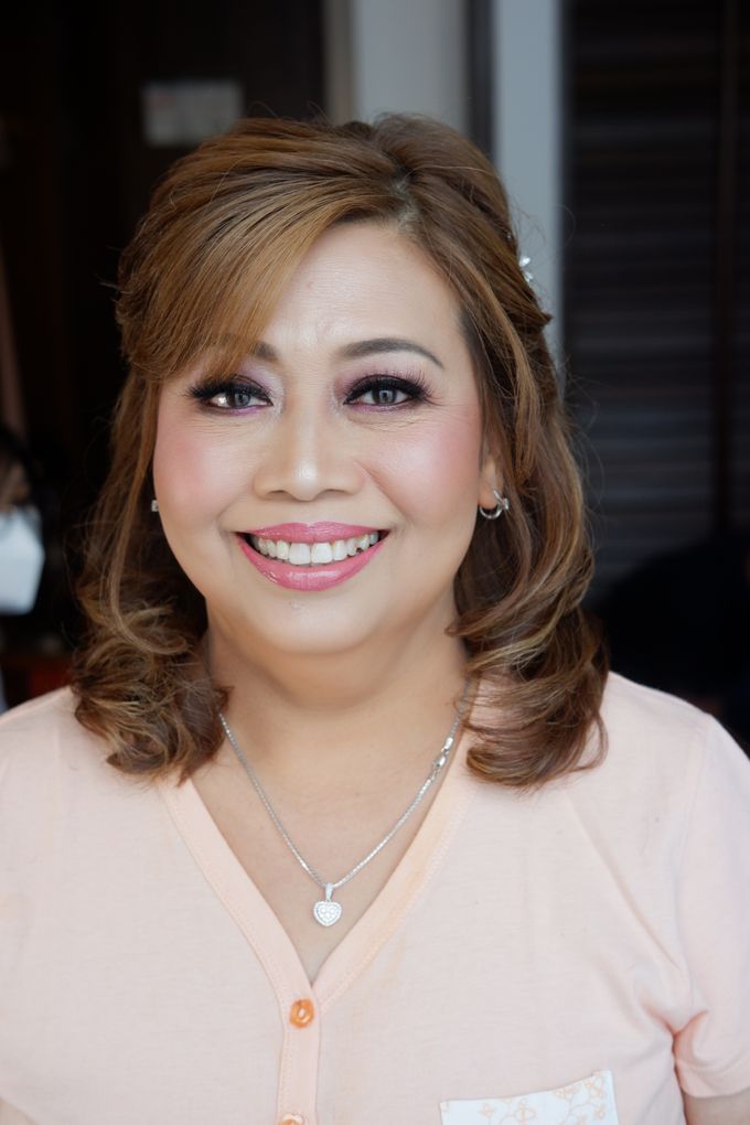 Moms Makeup & Hairdo by Nike Makeup & Hairdo - 002 Moms Makeup & Hairdo by Nike Makeup & Hairdo - 002
