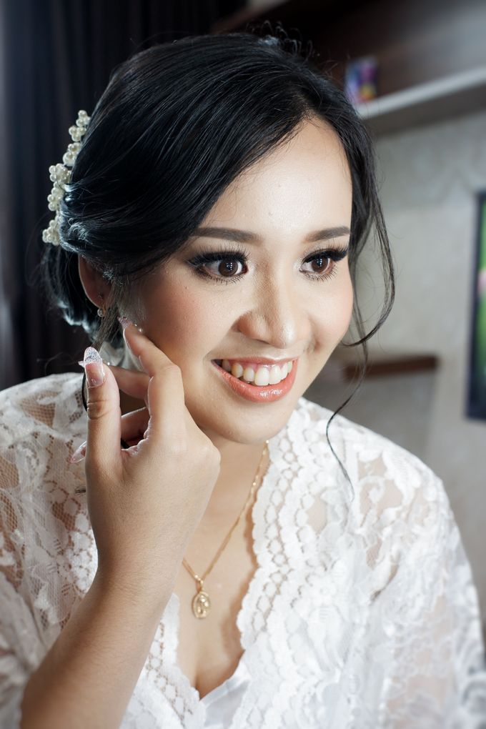 Holy Matrimony Makeup for Katarina by Nike Makeup & Hairdo - 003