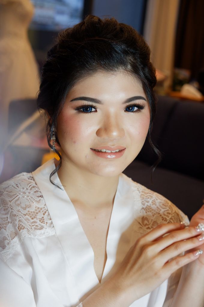 Holy Matrimony Makeup For Ms. Nia by Nike Makeup & Hairdo - 003 Holy Matrimony Makeup For Ms. Nia by Nike Makeup & Hairdo - 003