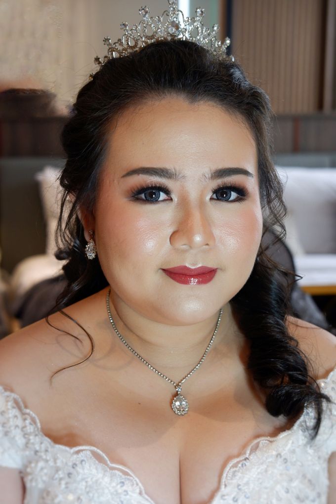 The Wedding of Bernadette Sudira by Nike Makeup & Hairdo - 005