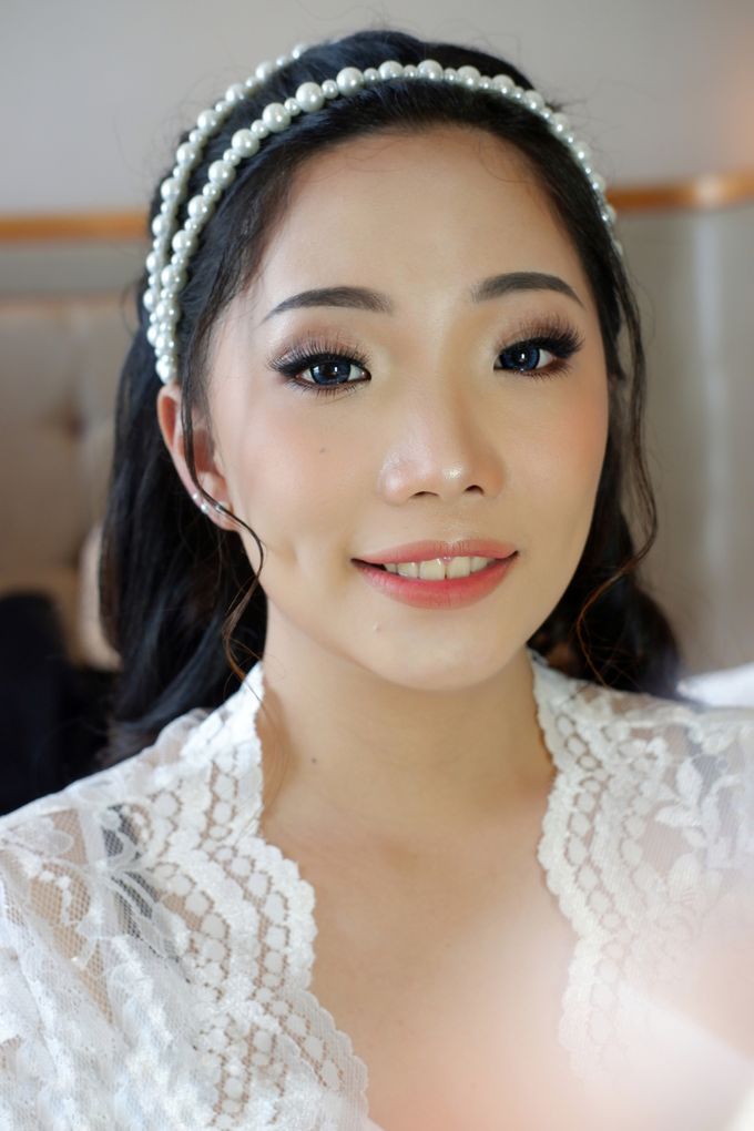 Wedding Makeup and Hairdo for Chintisya by Nike Makeup & Hairdo - 005