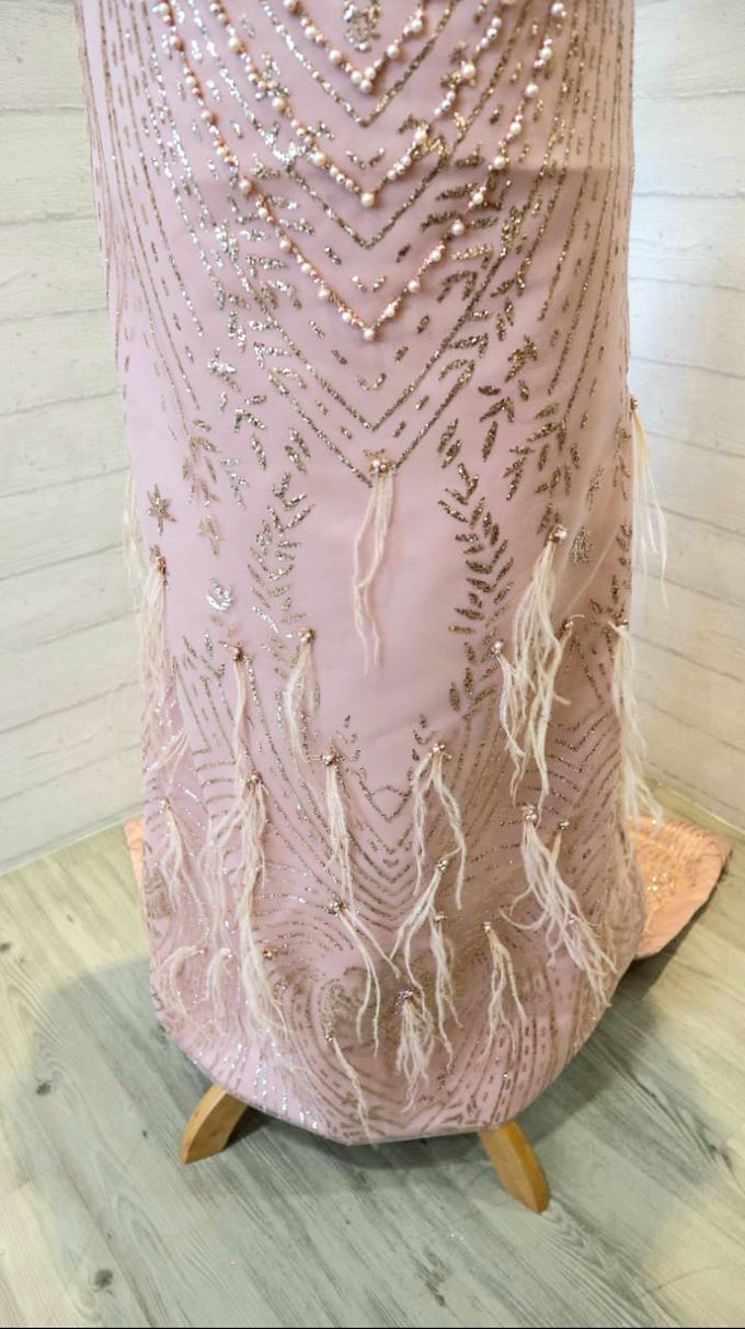 Custome Gown by L E U R A Bride - 006 Custome Gown by L E U R A Bride - 006