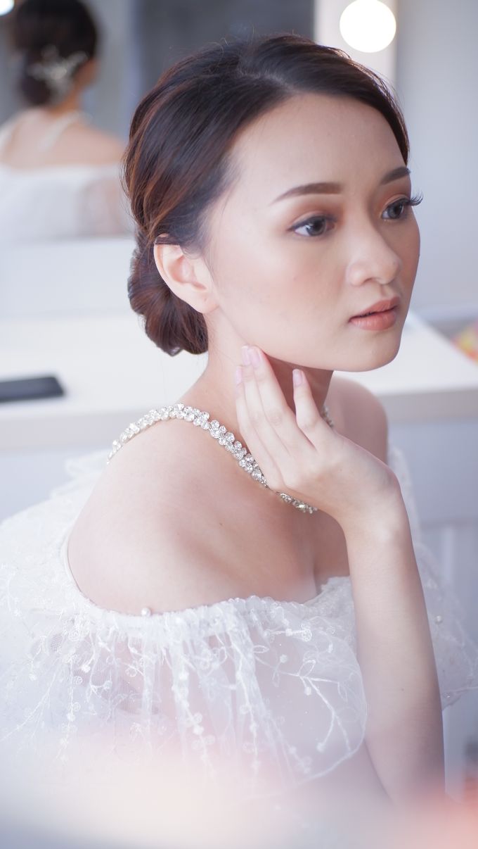 Glam Wedding Makeup Look by Cynthia Zhang - 005