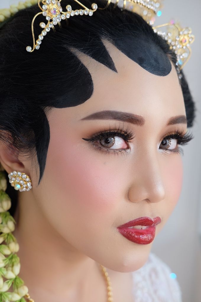 Adinda , Javanese Bride by Chindra Tansil  - 002