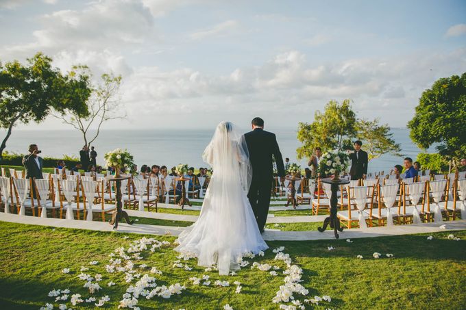 RUSTIC WEDDING DAVID AND JOICE IN SKY AYANA BALI by W organizer - 032