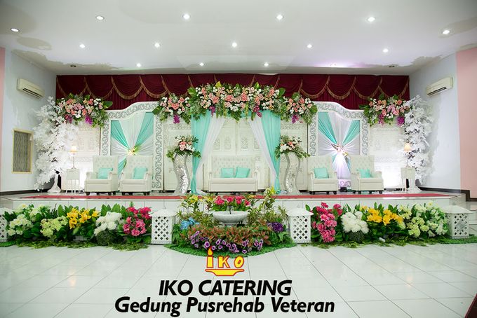 Dekorasi Pelaminan by IKO Catering Service dan Paket Pernikahan - 013 Dekorasi Pelaminan by IKO Catering Service dan Paket Pernikahan - 013