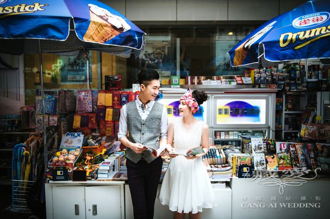 Bustling Street of Hong Kong by Cang Ai Wedding - 016