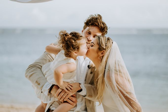 Shantelle & Luke's Elopement Wedding at Nusa Dua Beach by Amora Bali Weddings - 021 Shantelle & Luke's Elopement Wedding at Nusa Dua Beach by Amora Bali Weddings - 021