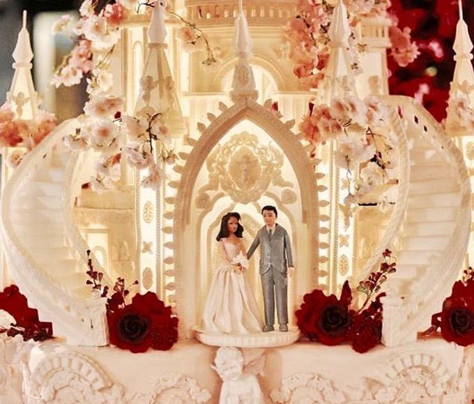 Masterpiece and Signature Wedding Cakes by LeNovelle Cake - 017 Masterpiece and Signature Wedding Cakes by LeNovelle Cake - 017