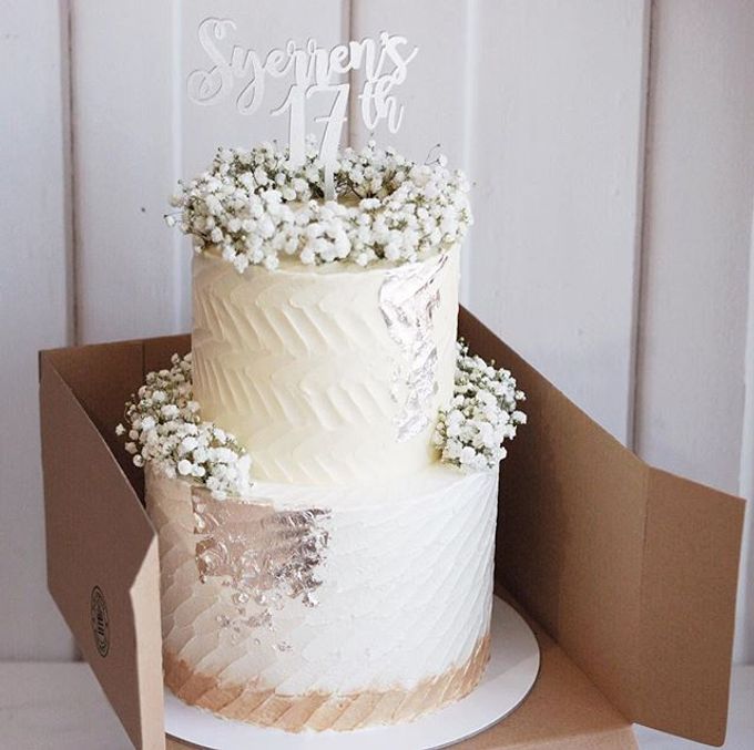2 tiers Celebration Cake (Wedding, Birthdays, etc) by duchess bakes - 020 2 tiers Celebration Cake (Wedding, Birthdays, etc) by duchess bakes - 020