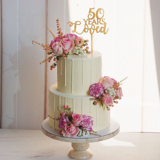 2 tiers Celebration Cake (Wedding, Birthdays, etc) by duchess bakes - 021 2 tiers Celebration Cake (Wedding, Birthdays, etc) by duchess bakes - 021