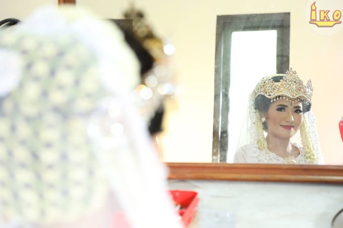 Rias & Busana IKO Catering by IKO Catering Service dan Paket Pernikahan - 027 Rias & Busana IKO Catering by IKO Catering Service dan Paket Pernikahan - 027