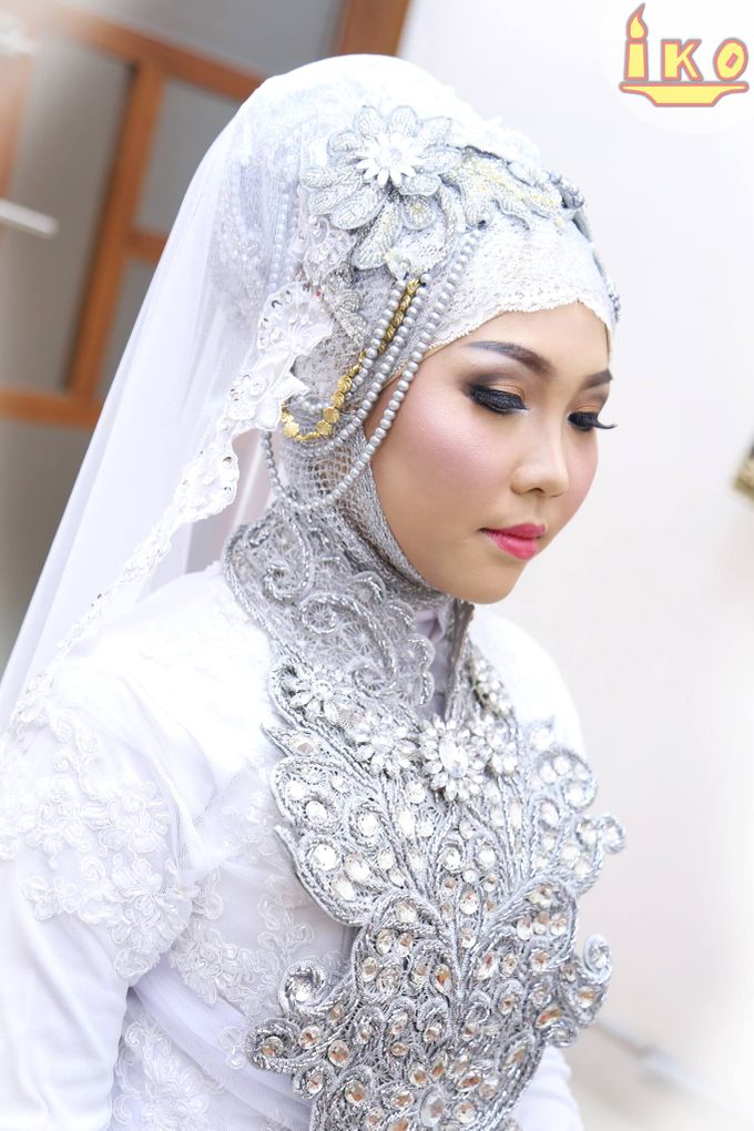 Rias & Busana IKO Catering by IKO Catering Service dan Paket Pernikahan - 029 Rias & Busana IKO Catering by IKO Catering Service dan Paket Pernikahan - 029