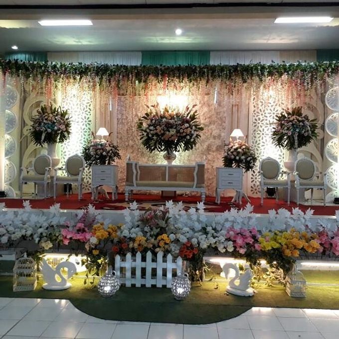 Cantik Dekor Gedung Pernikahan - Beauty Glamorous