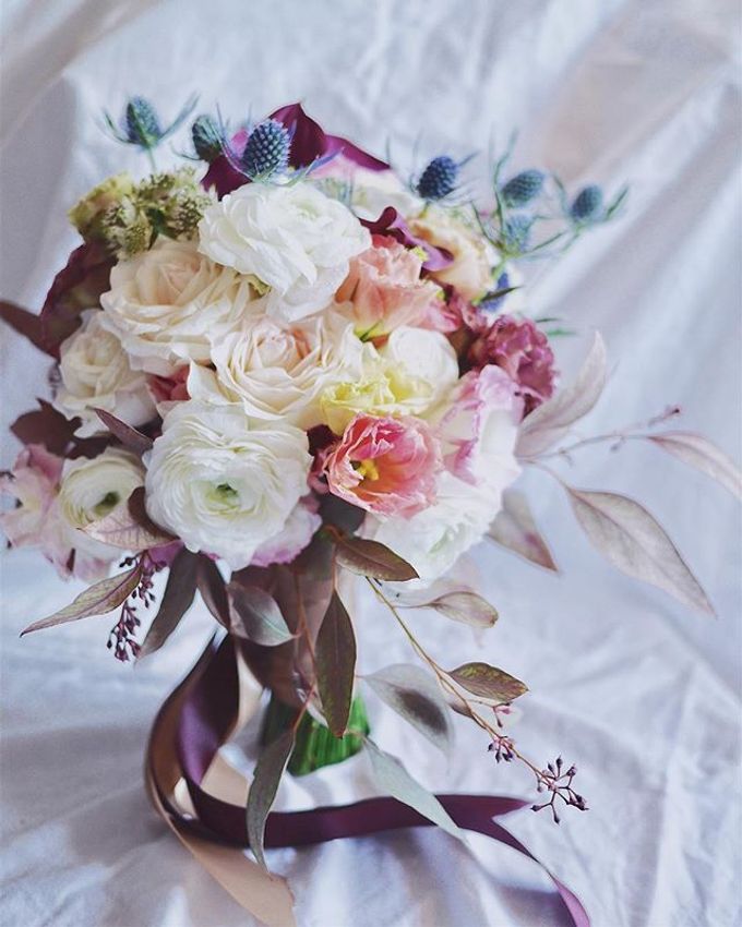 Bridal Bouquet by Flowers and Fables - 017