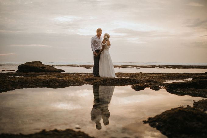 Christopher & Kristlyn - Elopement Day by ILUMINEN - 011