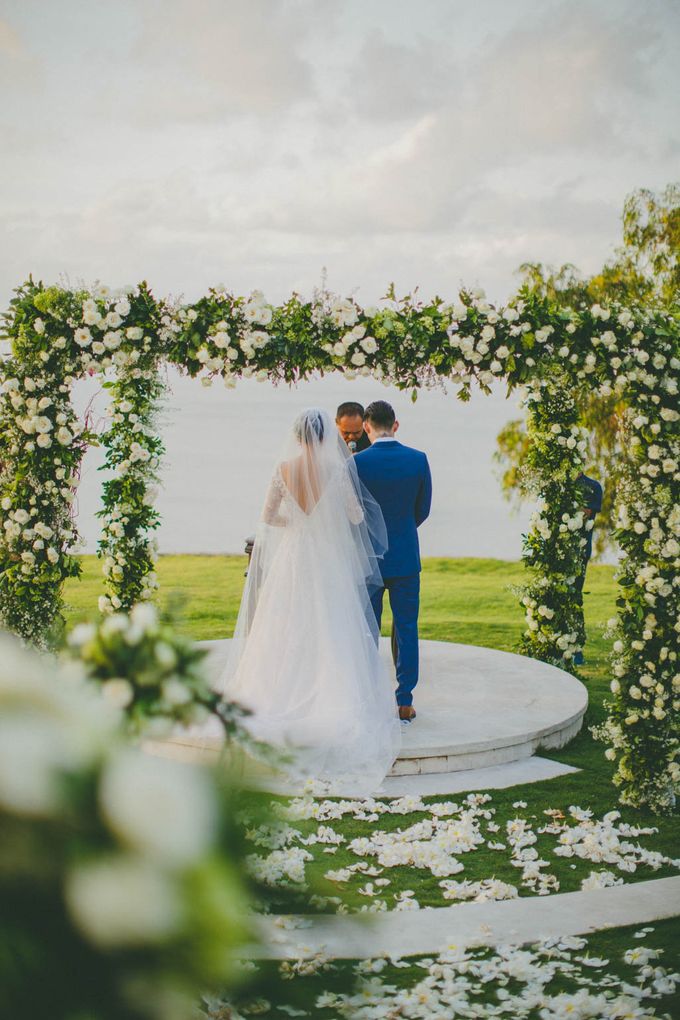 RUSTIC WEDDING DAVID AND JOICE IN SKY AYANA BALI by W organizer - 036