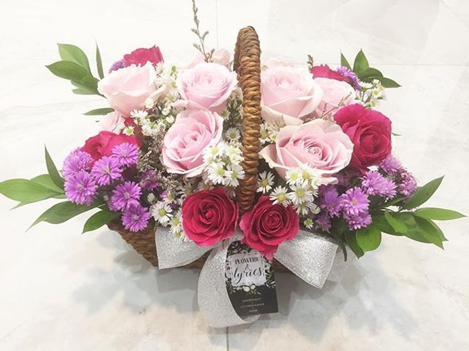 Personal Hand Bouquet by Flowers & Lyrics - 010 Personal Hand Bouquet by Flowers & Lyrics - 010