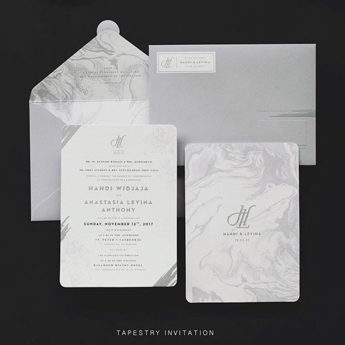 A monochromatic design with marblish pattern creates a simple yet sophisticated design by Tapestry Invitation - 002