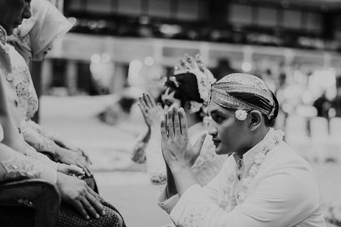 Dayu & Arief by Ans Wedding Service & Priyan Decor - 001 Dayu & Arief by Ans Wedding Service & Priyan Decor - 001