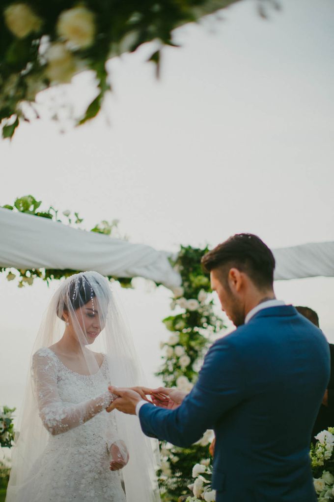 RUSTIC WEDDING DAVID AND JOICE IN SKY AYANA BALI by W organizer - 040