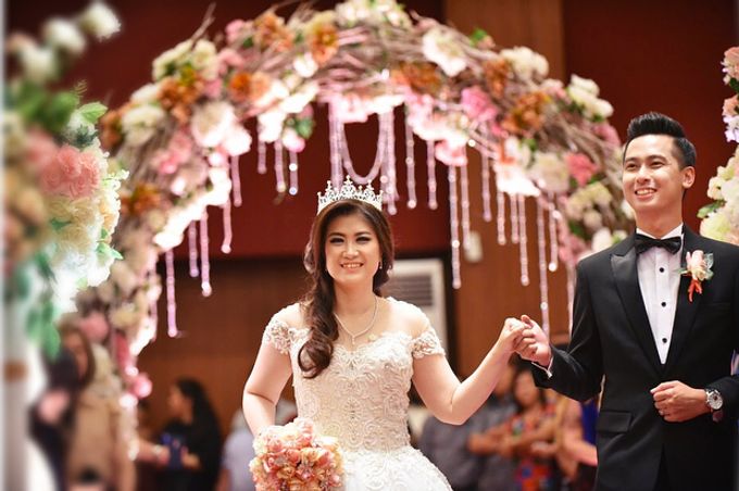 Wedding of Indra & Dian by Tracy Bridal House - 003 Wedding of Indra & Dian by Tracy Bridal House - 003