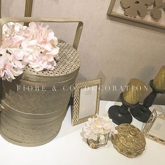 PASTEL-GLAM MINI GALLERY by FIORE & Co. Decoration - 001 PASTEL-GLAM MINI GALLERY by FIORE & Co. Decoration - 001
