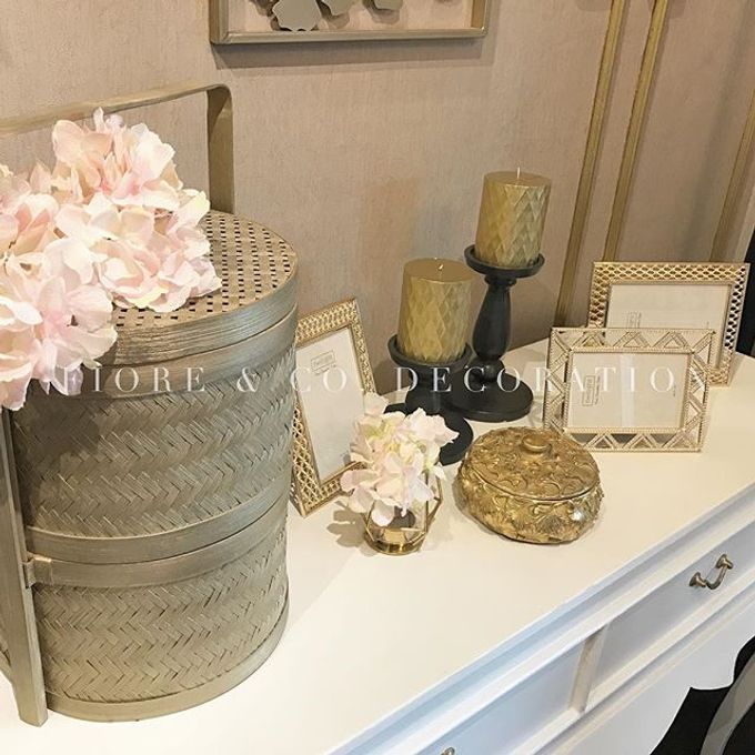 PASTEL-GLAM MINI GALLERY by FIORE & Co. Decoration - 002 PASTEL-GLAM MINI GALLERY by FIORE & Co. Decoration - 002