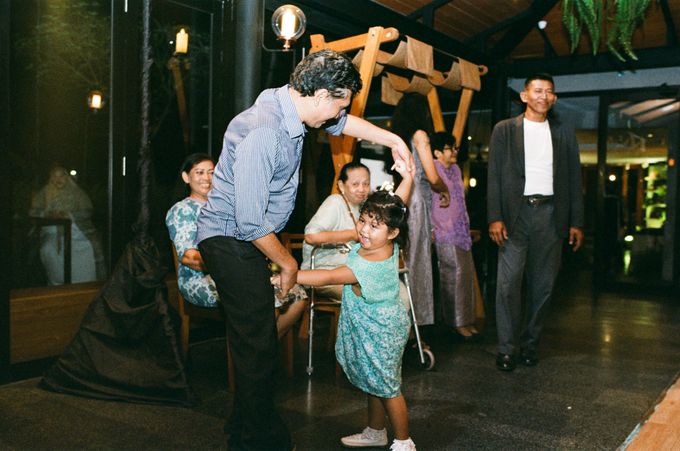 Candid Wedding Analog - Afif & Anggun by Soulove.Project - 038 Candid Wedding Analog - Afif & Anggun by Soulove.Project - 038