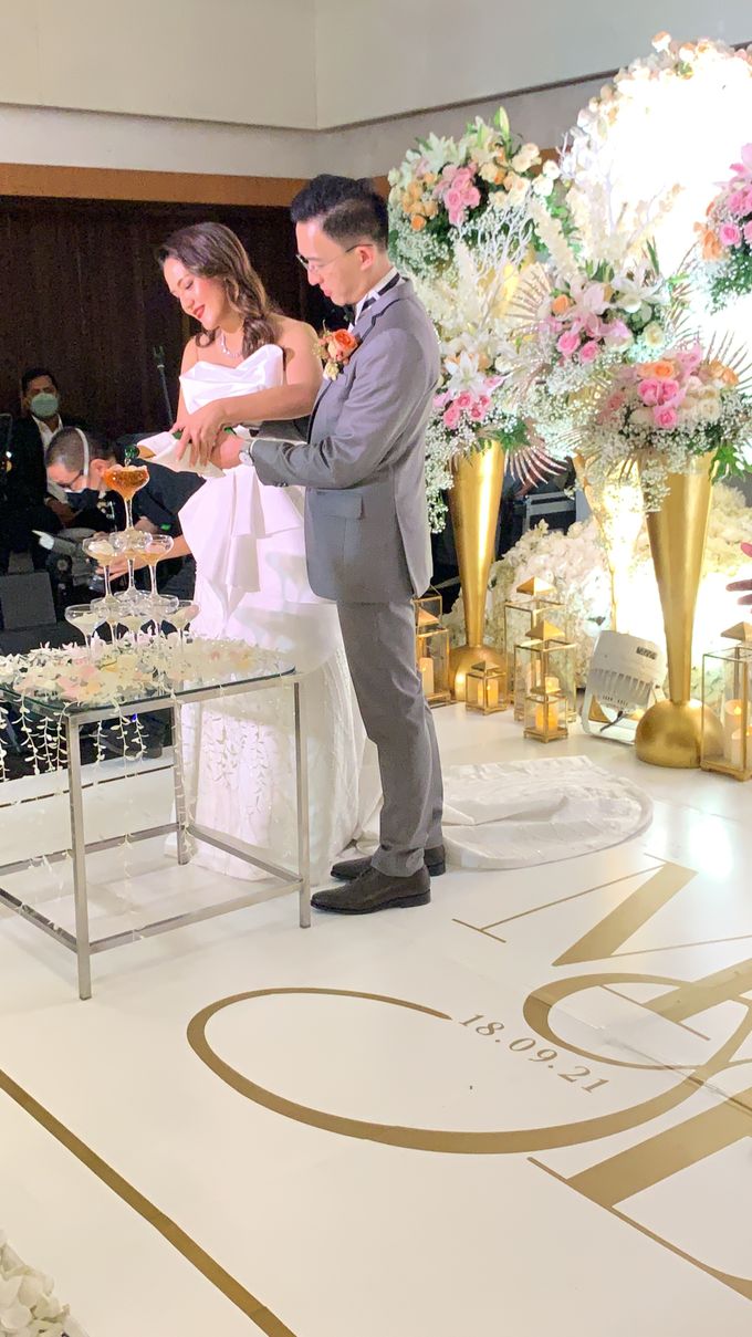 MC Wedding At Ramayana Terrace Kempinski hotel Jakarta - anthony Stevven by Bloomscake Wedding - 035 MC Wedding At Ramayana Terrace Kempinski hotel Jakarta - anthony Stevven by Bloomscake Wedding - 035