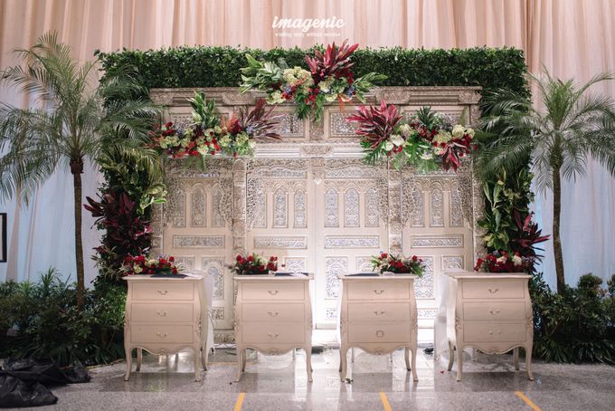Foyer Decoration Inspiration for New Normal Wedding by Menara Mandiri by IKK Wedding (ex. Plaza Bapindo) - 004 Foyer Decoration Inspiration for New Normal Wedding by Menara Mandiri by IKK Wedding (ex. Plaza Bapindo) - 004