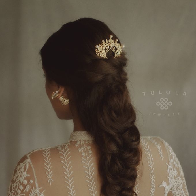 Bridal Collection "Mantra Cinta" by saptodjojokartiko bride - 002