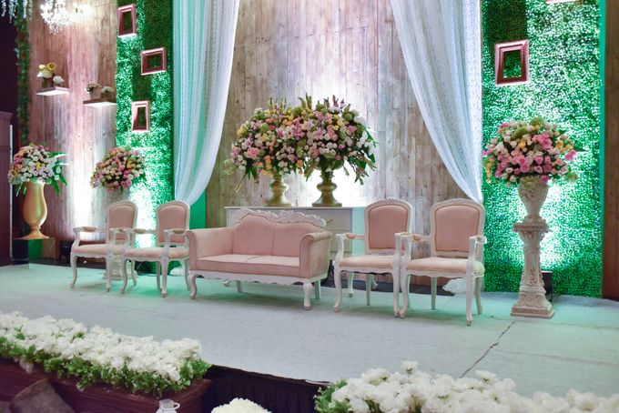The Wedding of Marion & Valerie -Hotel Aryaduta by The Swan Decoration - 004 The Wedding of Marion & Valerie -Hotel Aryaduta by The Swan Decoration - 004