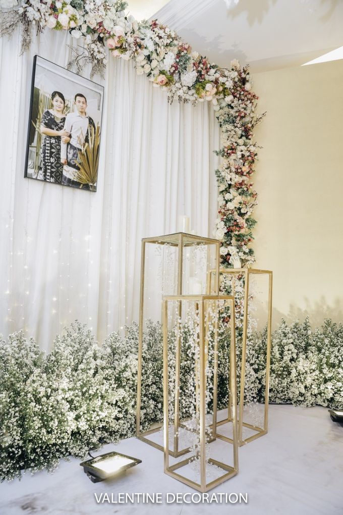 Ary & Dita  Wedding Decoration at Trans Convention Center by MY MUSE BY YOFI - 027