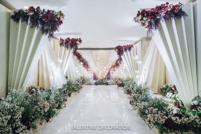 Ludwig & Eve Wedding Decoration at Graha Mekar Wangi by Valentine Wedding Decoration - 027