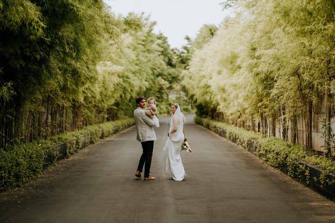 Shantelle & Luke's Elopement Wedding at Nusa Dua Beach by Amora Bali Weddings - 028 Shantelle & Luke's Elopement Wedding at Nusa Dua Beach by Amora Bali Weddings - 028