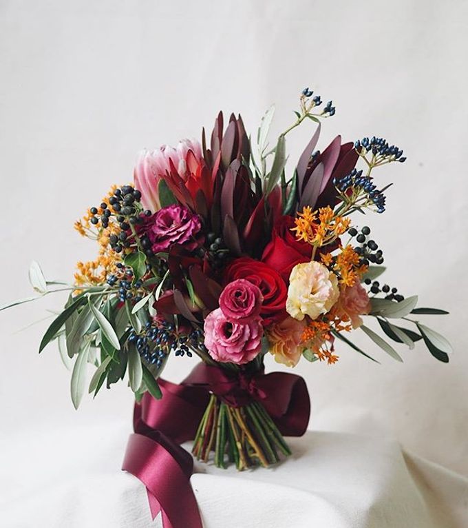 Bridal Bouquets by Floral Magic - 012 Bridal Bouquets by Floral Magic - 012