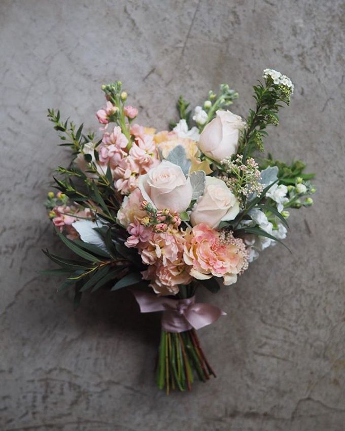Bridal Bouquets by Floral Magic - 010 Bridal Bouquets by Floral Magic - 010