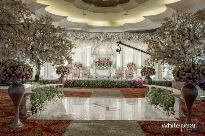 The RFitz Carlton Mega Kuningan 2018 08 18 by White Pearl Decoration - 001 The RFitz Carlton Mega Kuningan 2018 08 18 by White Pearl Decoration - 001