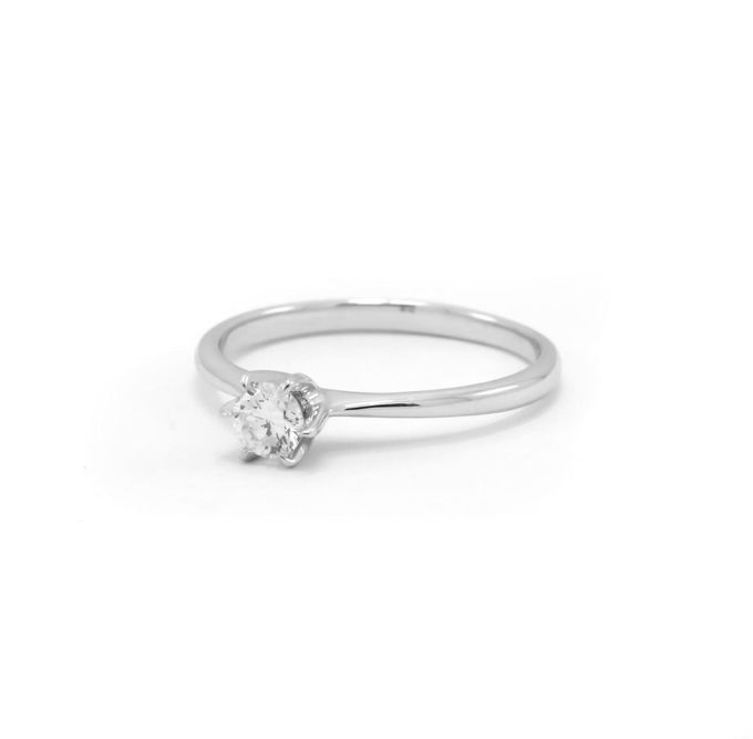 Diamond Ring by V&Co Jewellery - 004 Diamond Ring by V&Co Jewellery - 004