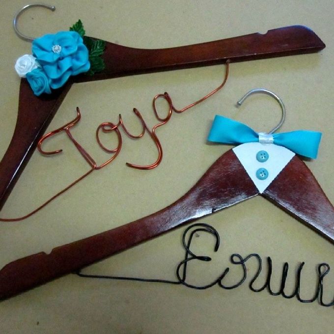 COUPLE HANGERS by Béllicimo Personalized Hanger & Favors - 005