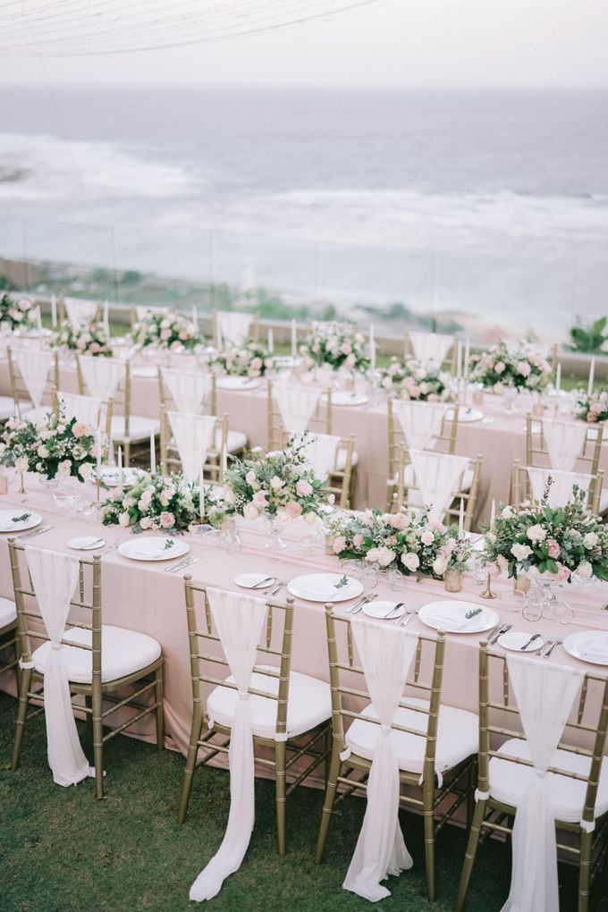 Romantic and Sweet Wedding overlooking the Bali Ocean at Latitude Villa by Silverdust Decoration - 012