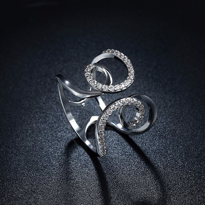 TIARIA Diamond Curly Gold Ring Perhiasan Cincin Emas Berlian by TIARIA - 001 TIARIA Diamond Curly Gold Ring Perhiasan Cincin Emas Berlian by TIARIA - 001