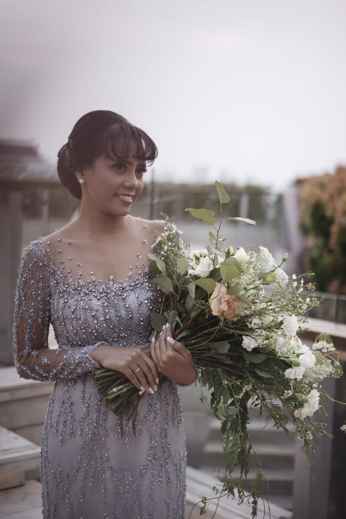 Reception Dress for Dhea by Grand Hyatt Jakarta - 005