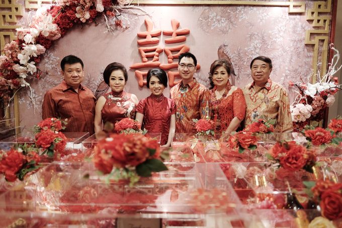 Indri & Franky Sangjit Day by Amoretti Wedding Planner - 002