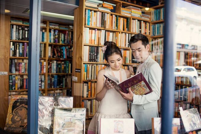 Love, Universal Language - Yeon and Maria Prewedding by Antony by Vow Pictures - 006 Love, Universal Language - Yeon and Maria Prewedding by Antony by Vow Pictures - 006
