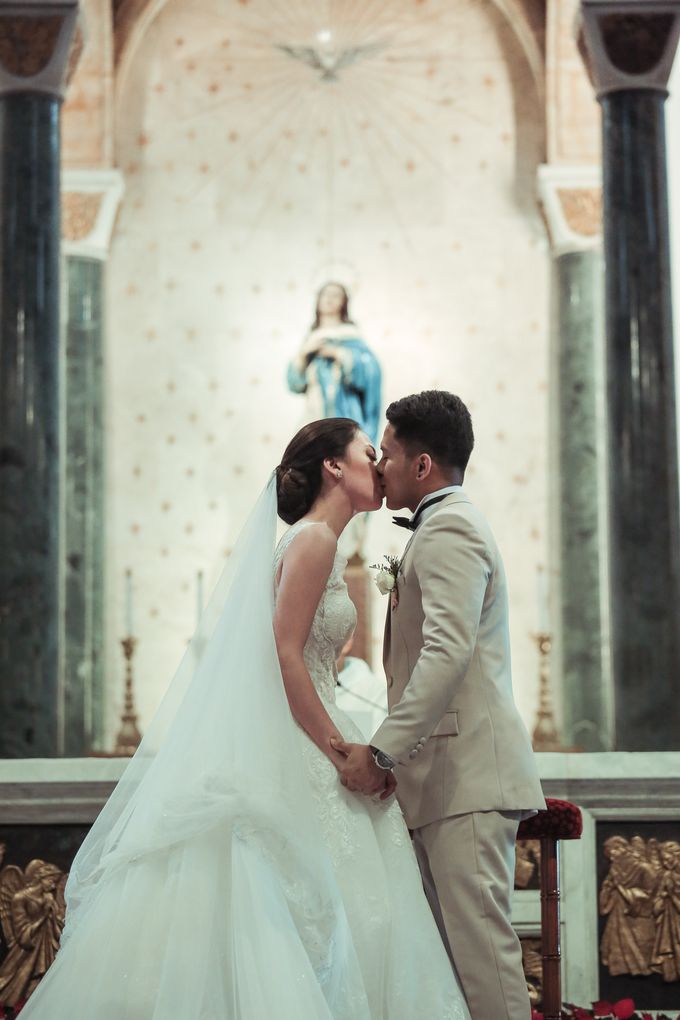 Charles & Czarina - Wedding by Bogs Ignacio Signature Gallery - 045