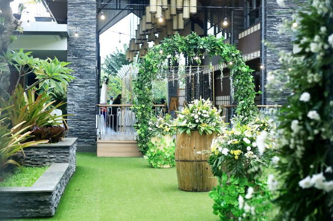 eras & farah decoration wedding by Our Wedding & Event Organizer - 014