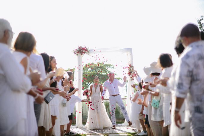 Modern Playful Wedding in Seminyak Bali by Silverdust Decoration - 010